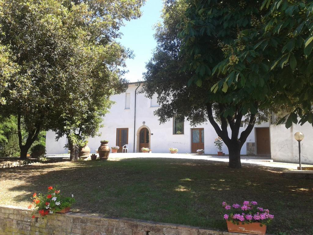Agriturismo Santa Chiara Помаранче Экстерьер фото